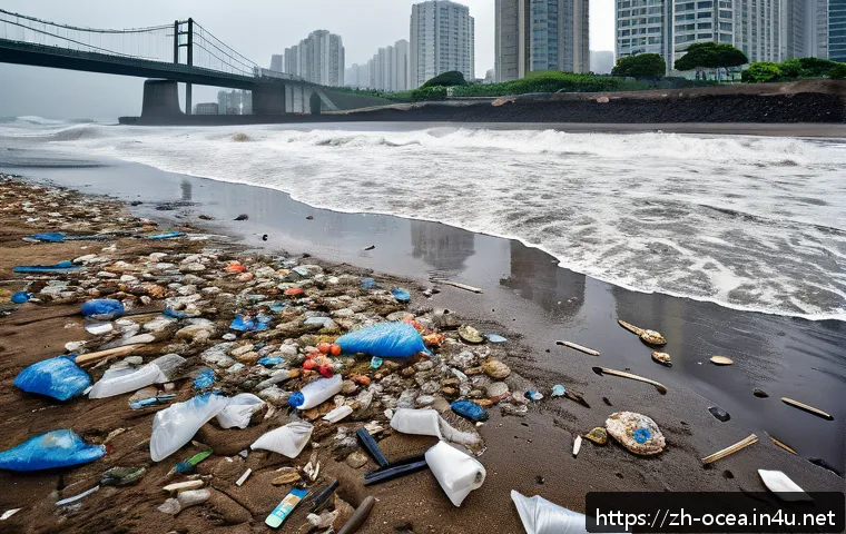 해양 미세플라스틱 오염 연구 - A detailed coastal beach scene showing scattered plastic waste fragments like plastic bags, disposab...